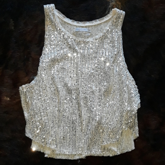 Flowy Crop Top - Picture 1 of 4